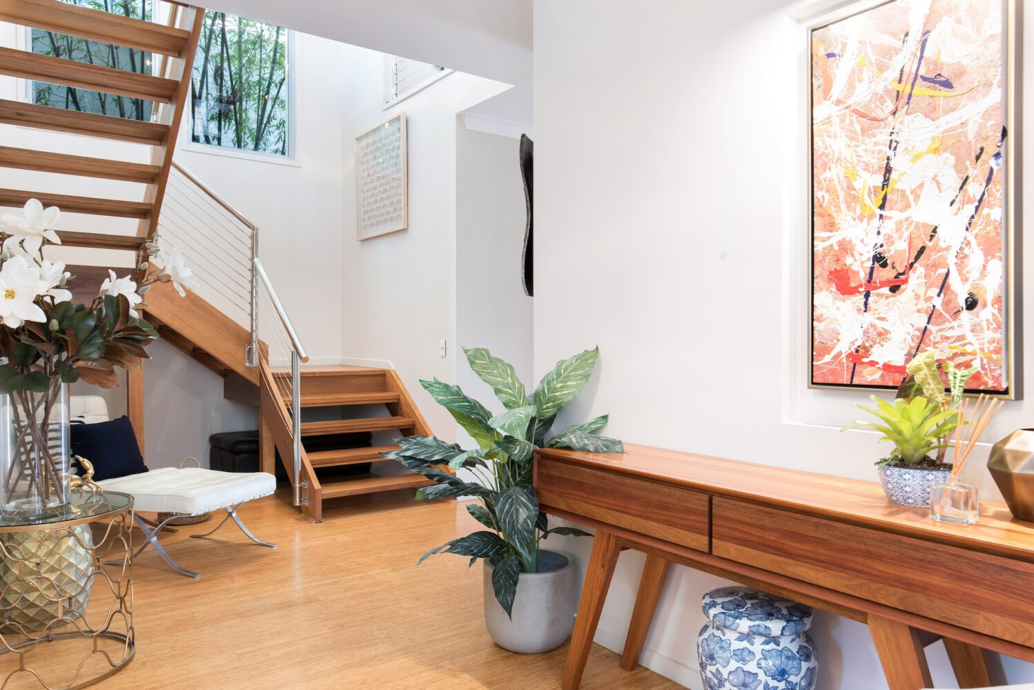 Woonkamer met trap